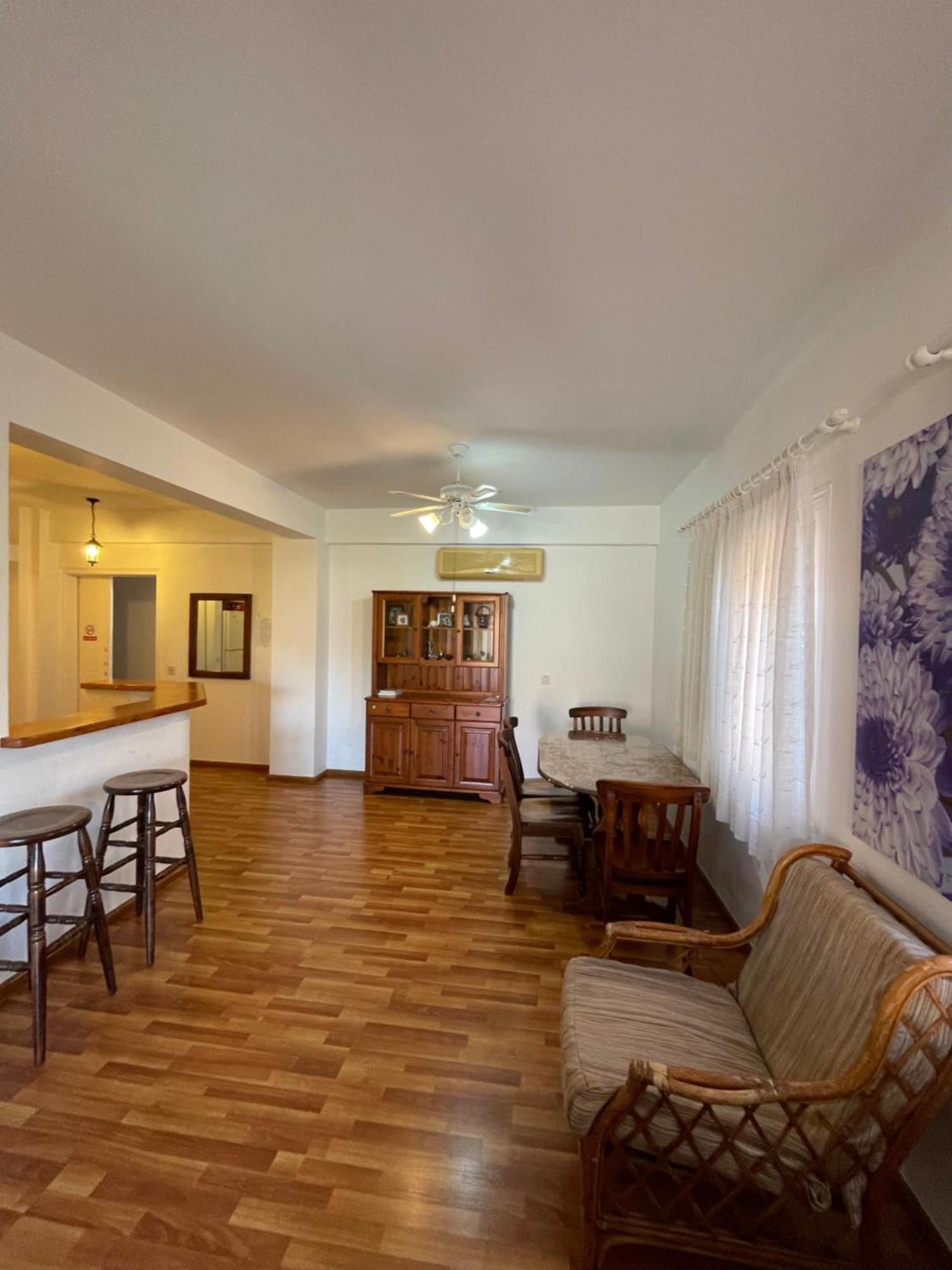 Limnaria Gardens Two Bedroom Apartment With Balcony Пафос Экстерьер фото